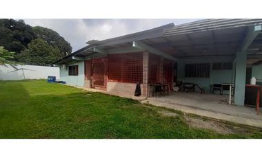VENDO CASA EN TERRENO DE1800M2 EN DAVID