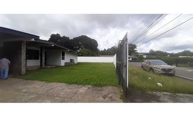 VENDO CASA EN TERRENO DE1800M2 EN DAVID