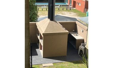 2 AMBIENTES MS ENTREPISO A PASOS DEL MAR