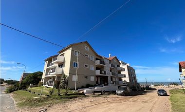 2 AMBIENTES MS ENTREPISO A PASOS DEL MAR