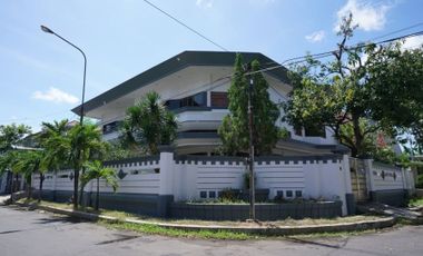 Rumah 2 Lantai Dharmahusada Indah Terawat Siap Huni Komplek Favorit