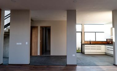 PUEBLA  BELLISIMA  CASA EN VENTA PARA ESTRENAR