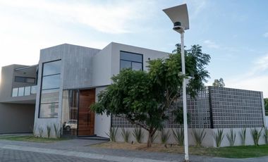 PUEBLA  BELLISIMA  CASA EN VENTA PARA ESTRENAR
