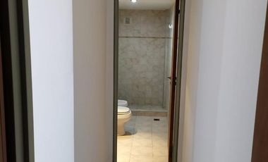 NUEVA CÓRDOBA, A 3 CUADRAS DE CIUDAD UNIVERSITARIA, POSESIÓN INMEDIATA ESCRITURA.