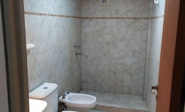 NUEVA CÓRDOBA, A 3 CUADRAS DE CIUDAD UNIVERSITARIA, POSESIÓN INMEDIATA ESCRITURA.