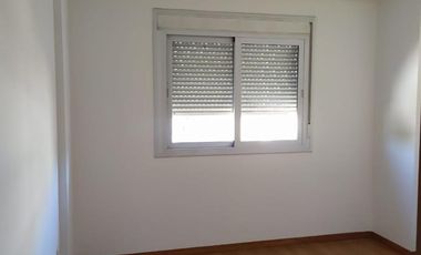 NUEVA CÓRDOBA, A 3 CUADRAS DE CIUDAD UNIVERSITARIA, POSESIÓN INMEDIATA ESCRITURA.