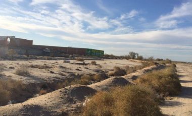 DE REMATE!! 5.2 ha EN MEXICALI- SOBRE CARRETERA, GASOLINERA, PLAZA COMERCIAL.
