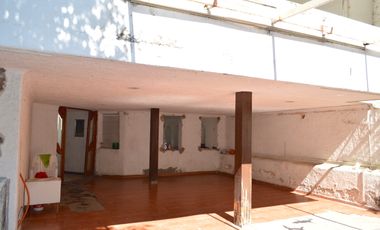 Ubicadísima propiedad en venta como terreno !