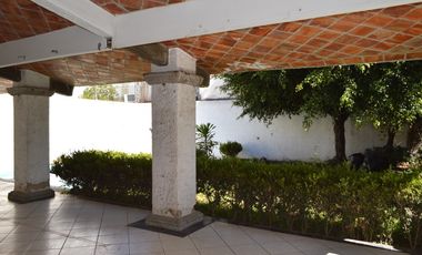 Ubicadísima propiedad en venta como terreno !