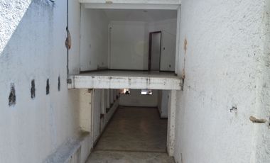 Ubicadísima propiedad en venta como terreno !