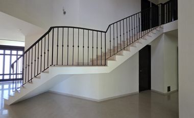 Casa en RENTA en El Álamo Country Club en Celaya Gto.