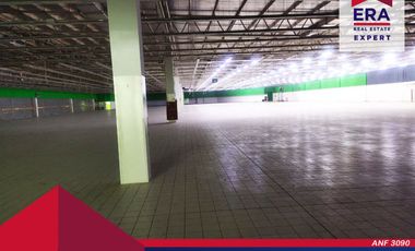 Disewakan Gedung Ex Giant