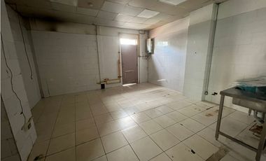 Se alquila Local ESQUINERO en San Francisco!!