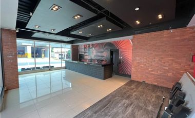 Se alquila Local ESQUINERO en San Francisco!!