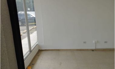 ALQUILER LOCAL COMERCIAL EN OBARRIO 200 M2