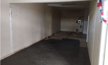 ALQUILER LOCAL COMERCIAL EN OBARRIO 200 M2