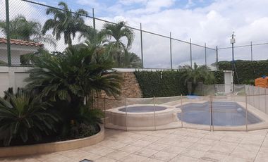 VENTA DE AMPLIA CASA EN URBANIZACION VISTA AL PARQUE VIA A SAMBORONDON