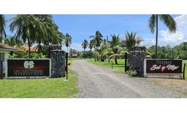 SE VENDE TERRENO PLAYA LAS LAJAS CHIRIQU