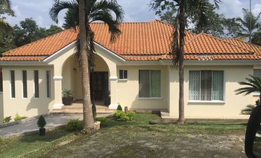 venta, casa en urb. Macadamias, via chone