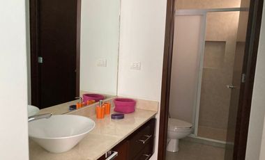 DEPTO AMUEBLADO TORRE ANGELOPOLITANO ENFRENTE DE PLAZA PALMAS RENTA $20,000.00 CON MANT INCLU.