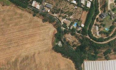 Se vende parcela en la localidad de Olmué, Chile.