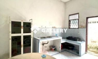Rumah Jalan Brigjend Hamid Gg. Besi Daerah Titi Kuning MEDAN