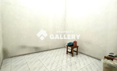 Rumah Jalan Brigjend Hamid Gg. Besi Daerah Titi Kuning MEDAN