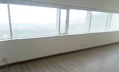 PR13992 Arriendo de oficina en sector Ciudad del Rio