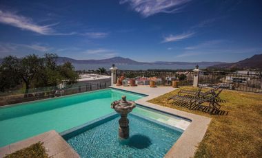 CASA MEXICANA EN CHAPALA CON VISTA AL LAGO