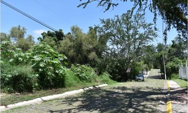 Las Cañadas Lote en Venta Bien Ubicado Sobre Calle Tranquila