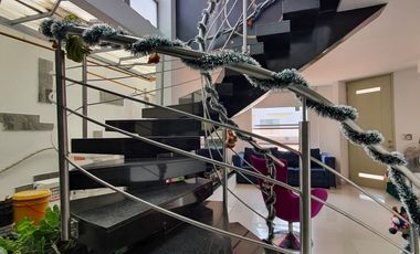 casa en venta en la floresta. Cod V4948