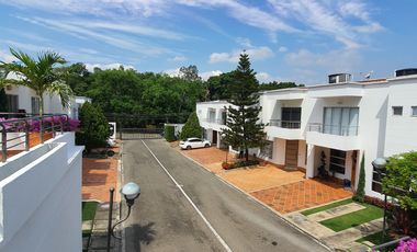 casa en venta en la floresta. Cod V4948