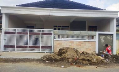 Dijual Rumah Cantik Asrikaton Indah Malang