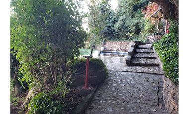 Se vende casa tipo sureño a orilla Laguna Aculeo