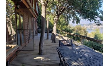 Se vende casa tipo sureño a orilla Laguna Aculeo