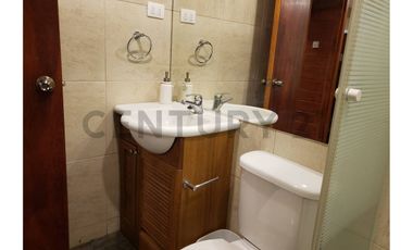 Se vende casa tipo sureño a orilla Laguna Aculeo