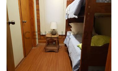 Se vende casa tipo sureño a orilla Laguna Aculeo