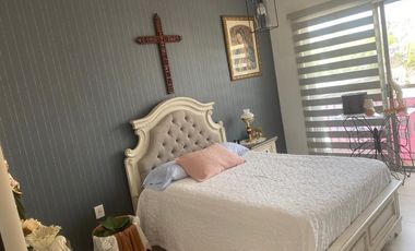 IMPECABLE CASA EN VENTA EN FRACCIONAMIENTO CAPELLANIA