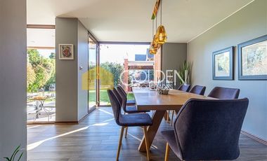 Casa en arriendo de 4 dorm. en Las Condes