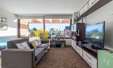 Casa en arriendo de 4 dorm. en Las Condes