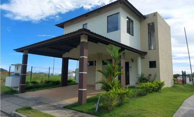Sea Confiable vende Casas en Riverview Costa verde.