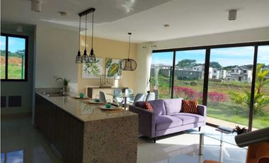 Sea Confiable vende Casas en Riverview Costa verde.