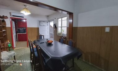 VENTA Casa lote propio  - 3 amb. con terraza - Buena ubicacion