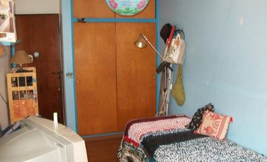 CASA 7 AMB. C/ GARAGE Y PISCINA - EXCELENTE