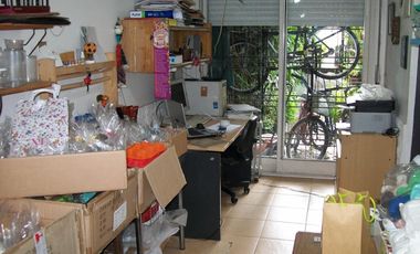 CASA 7 AMB. C/ GARAGE Y PISCINA - EXCELENTE