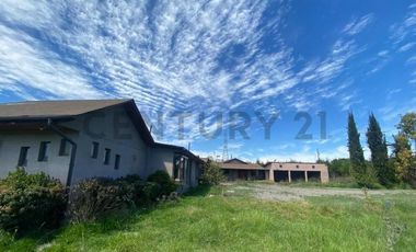 OPORTUNIDAD SE ACEPTAN OFERTAS SE VENDE CASA EN MELIPILLA PARA REMODELAR