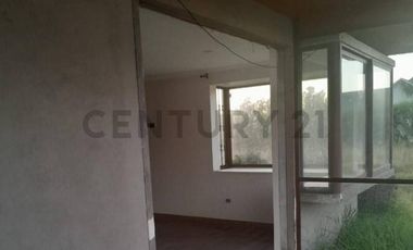 OPORTUNIDAD SE ACEPTAN OFERTAS SE VENDE CASA EN MELIPILLA PARA REMODELAR