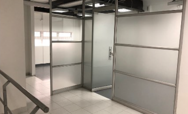 local en arriendo/venta en santa fe-mártires. Cod A1073024