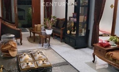 Hunian Tenang , Rumah Asri , Sekitaran Logam Buah Batu Bdg