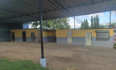 Se Alquila Local Para Lava Auto,Galera o Taller. Negociable.